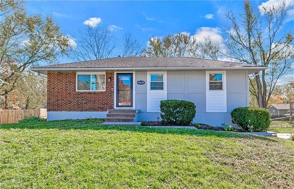 104 SE Kings Cross Rd, Blue Springs, MO 64014 | Zillow