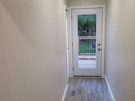 5th image of 2748 Moncton Rd