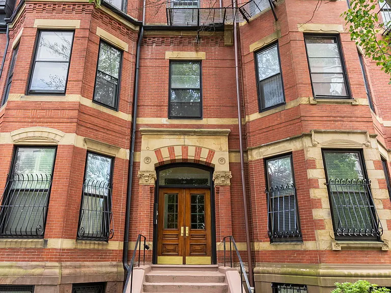 333 Beacon St #3 — Photo 21