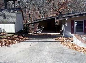 2nd image of 25 Ciemny Ln