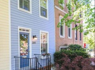 305 10th St SE, Washington, DC 20003