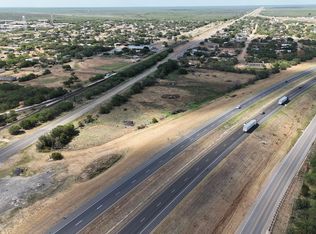 600 S Main St, Encinal, TX 78019