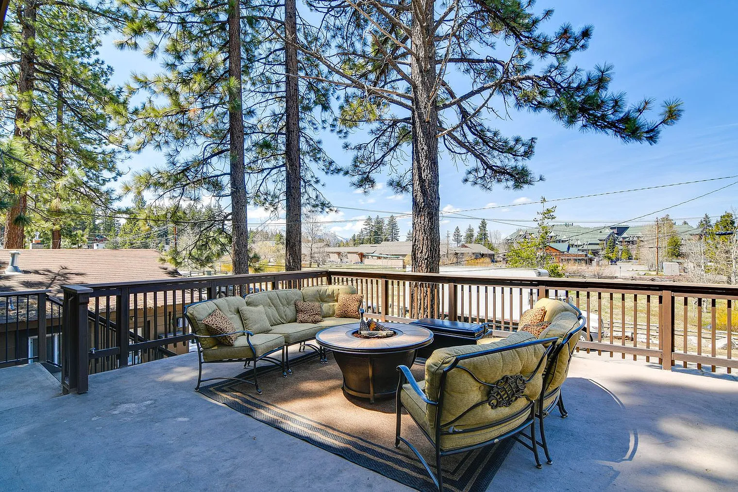 4 bed, 3.0 bath, 1905 sqft, $5,368 — Photo 4