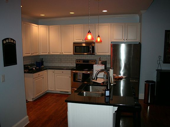 Kitchen w/granite and stainless steel