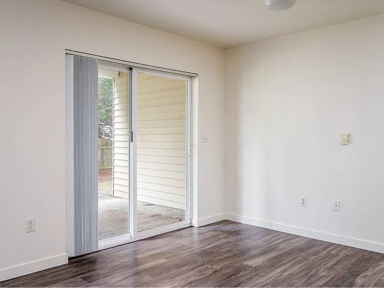 Quail Run Apartments — Photo 16