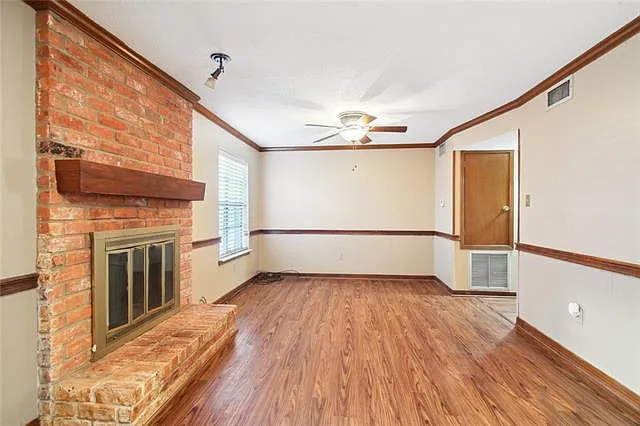 21 Brandon Hall Dr #B — Photo 3
