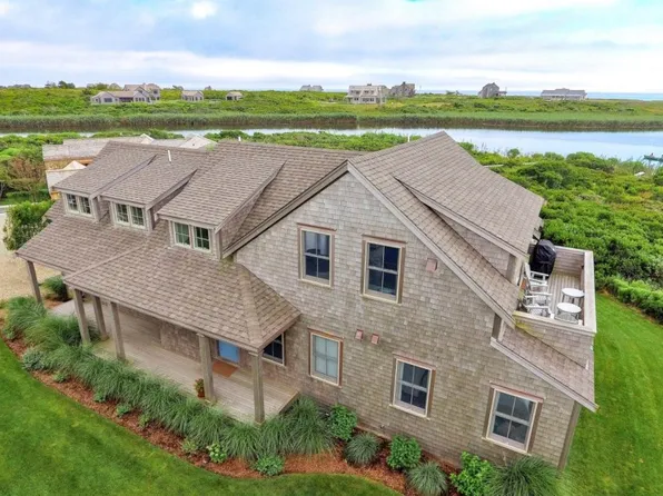 11 Columbus Ave, Nantucket, MA 02554