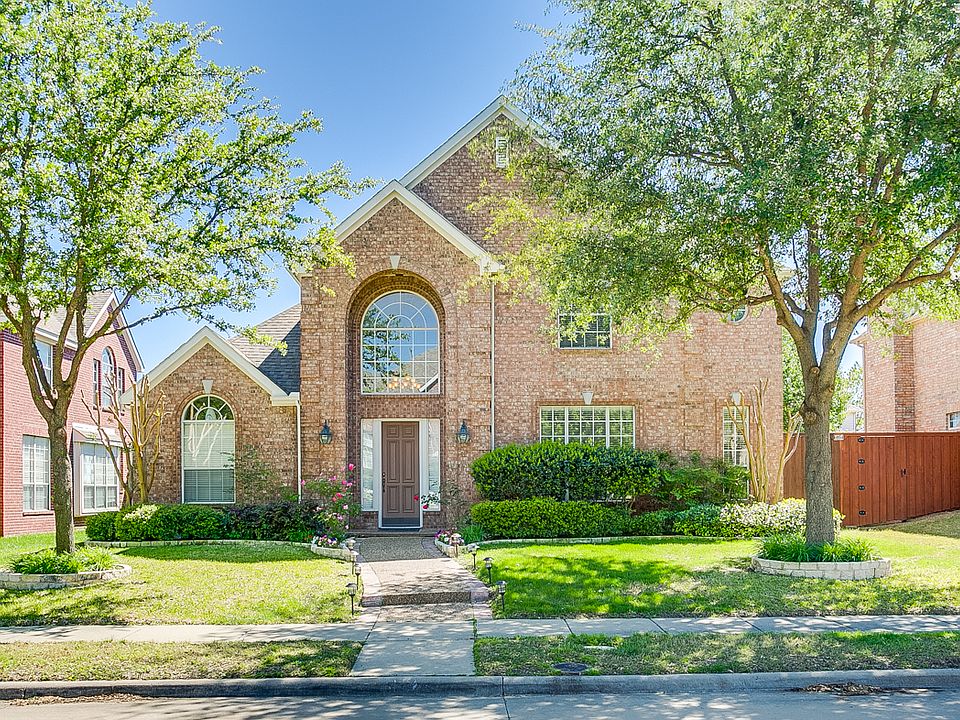 1st image of 3424 Burnet Dr
