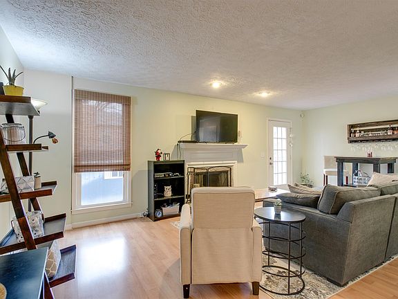 5th image of 4788 Trousdale Dr
