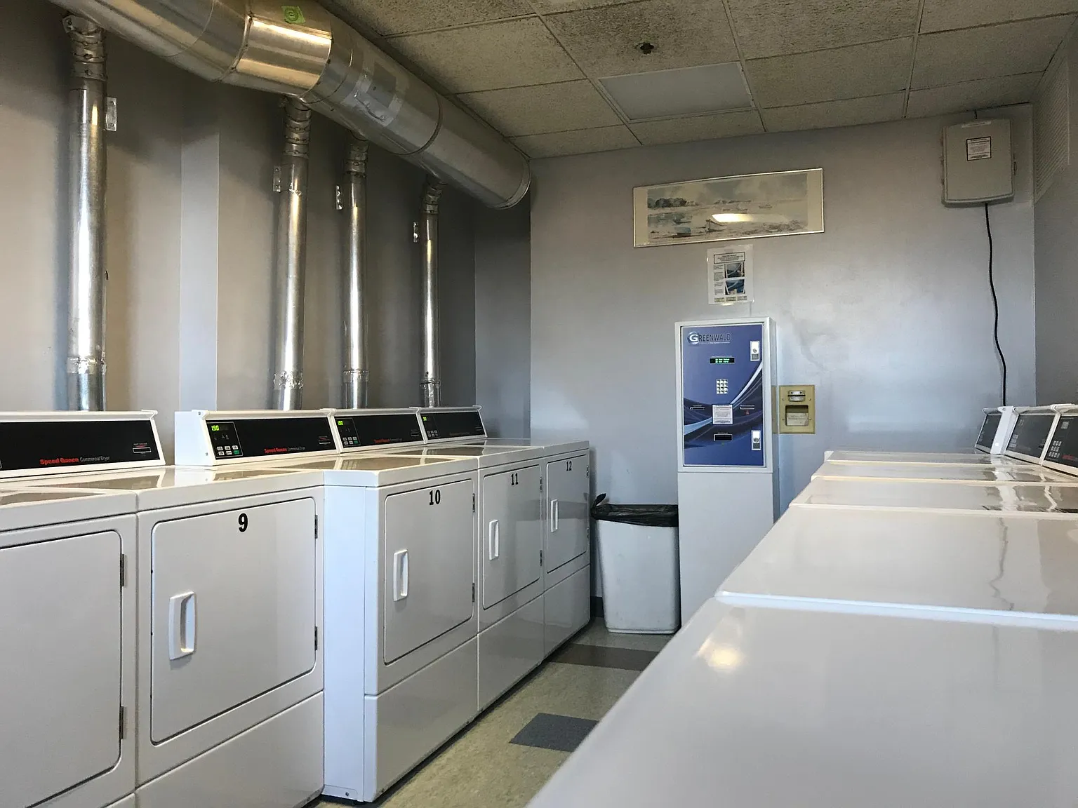 1 bed, 525 sqft, $2,400 — Photo 3