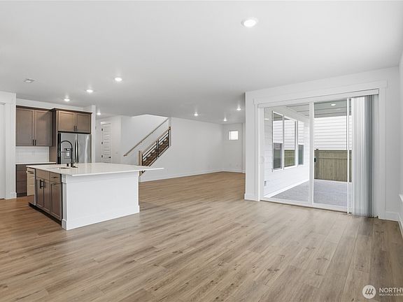 7th image of this home