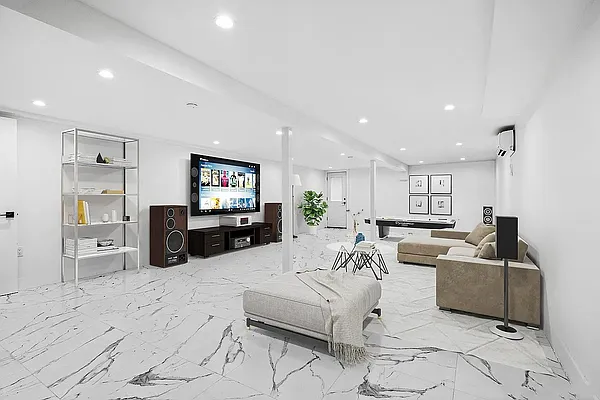 Rented by Freestone Property Group | media 16