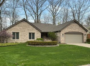 460 Streamview Ct, Rochester Hills, MI 48309