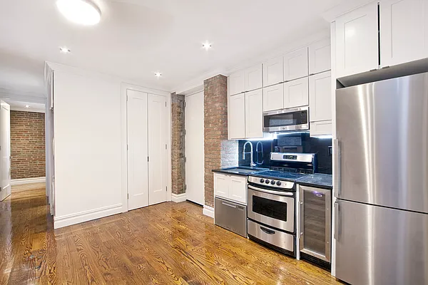 Rented by R New York | media 29