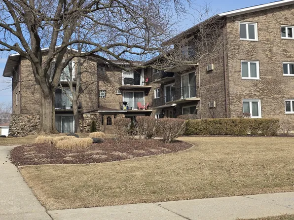 9024 W 140th St APT 3B, Orland Park, IL 60462