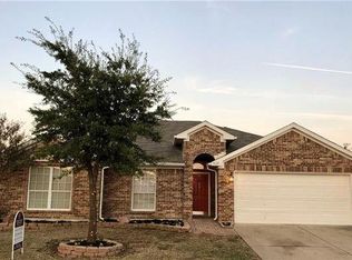 7227 Fossil Lake Dr, Arlington, TX 76002