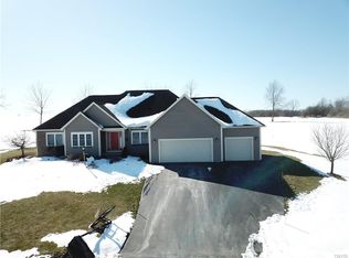 1 Sweetwater Way, Auburn, NY 13021