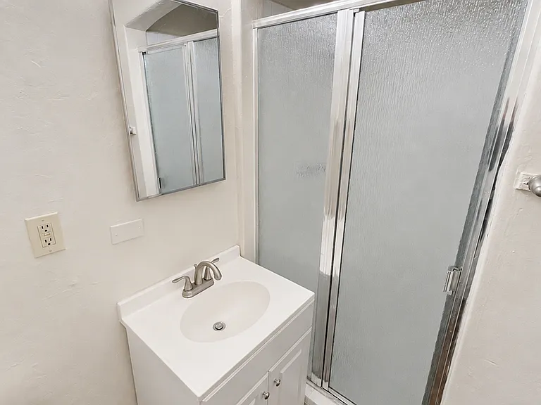 2110thom — Photo 12