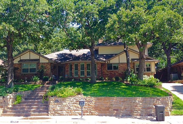 1st image of 2921 S Creekwood Dr
