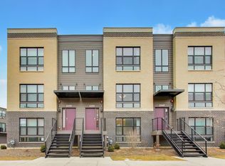2251 Venture Dr, Schaumburg, IL 60173