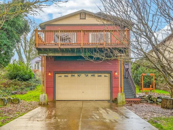 1645 3rd St, Columbia City, OR 97018