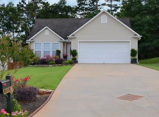 562 Plantation Creek Dr, Boiling Springs, SC 29316