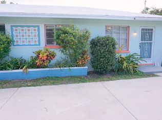 946 40th St #A, Sarasota, FL 34234