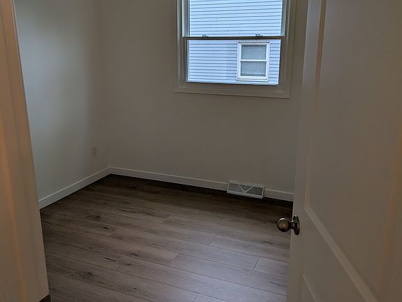 4th image of 11811 W Flagg Ave #11811