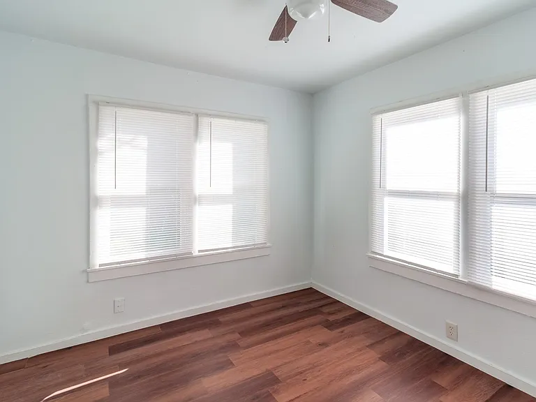 1610 Lennon Ave — Photo 20