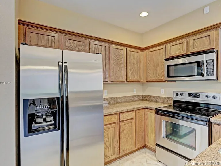 3211 Scarletta Dr — Photo 15