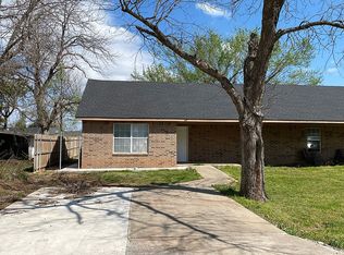 219 W Locust St #219, Tecumseh, OK 74873