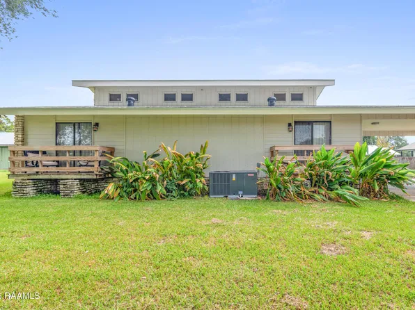 1099 Vieux Jacquet Rd, Broussard, LA 70518