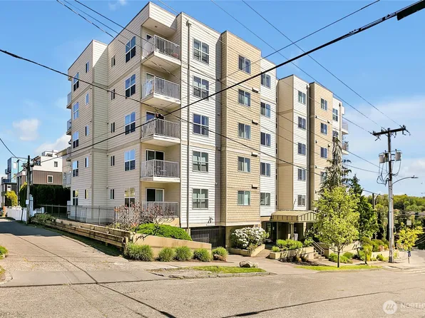 3120 SW Avalon Way #203, Seattle, WA 98126