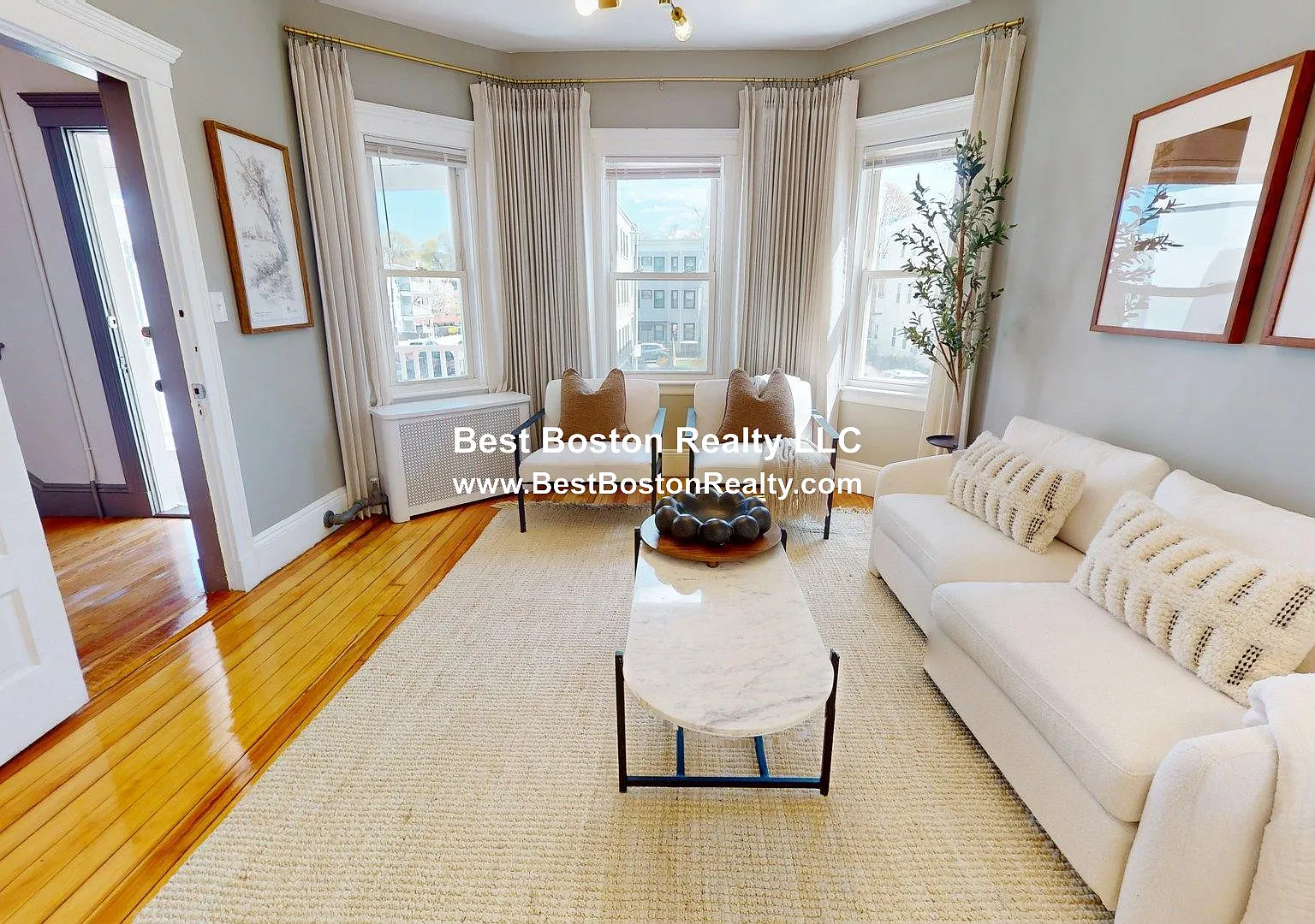 3 bed, 1.5 bath, 1300 sqft, $3,200 — Photo 2