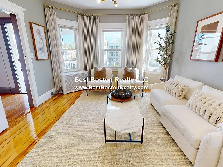 3942 Washington St #2 — Photo 2