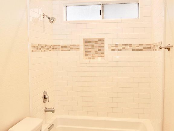 2nd image of 1348 N Sierra Bonita Ave APT 209