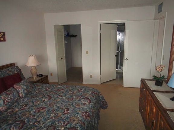5th image of 712 Sunny Pine Way APT C2