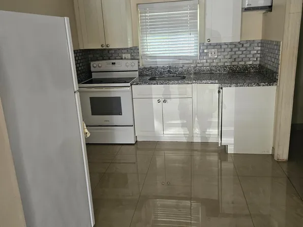 732 SW 7th Ave #1A, Hallandale, FL 33009