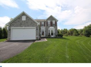 12 Sage Cir, West Grove, PA 19390