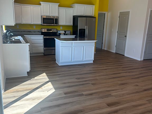 3rd image of 1333 Landon Dr