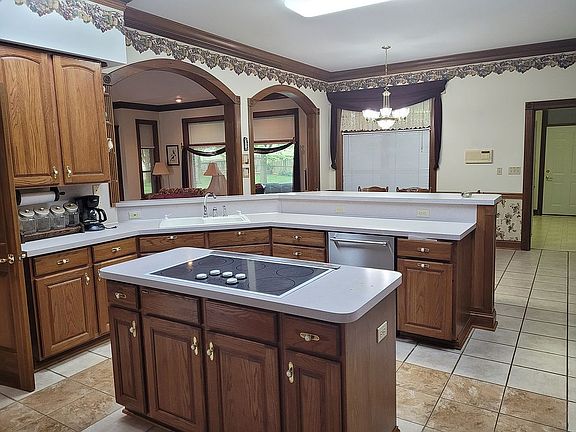 4th image of 4500 Stonegate Dr