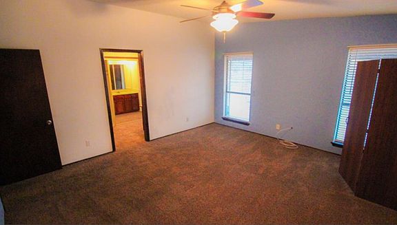 3rd image of 1538 Monte Sanders Ln