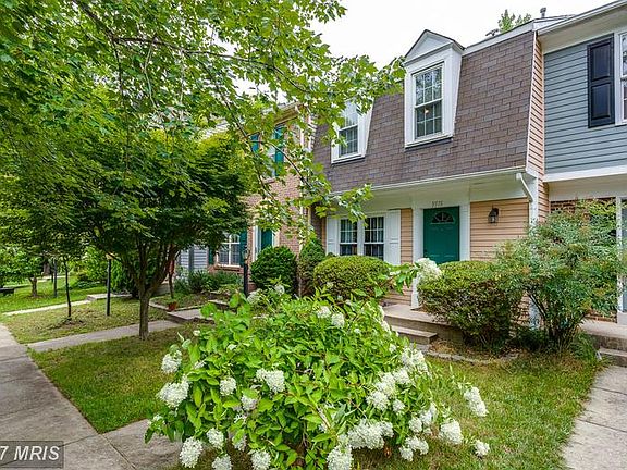 Charming townhome