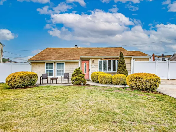 4156 Florence Road, Bethpage, NY 11714