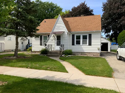 1118 W Summer St Photo 1