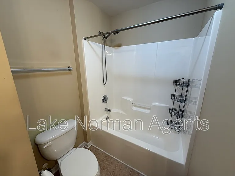 15622 Troubadour Ln — Photo 13
