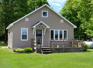 2281W Quarry Rd, Gulliver, MI 49840