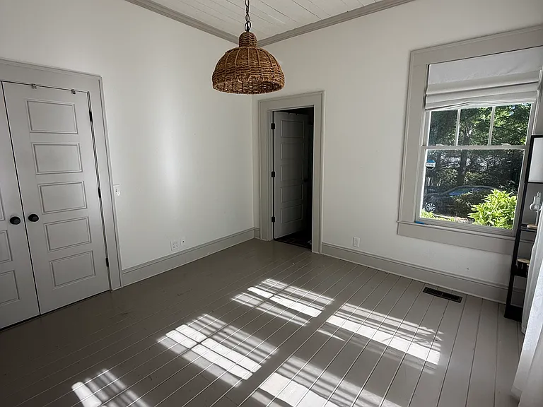 108 Lee St — Photo 4