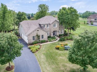 1656 Spring Valley Dr, Elburn, IL 60119