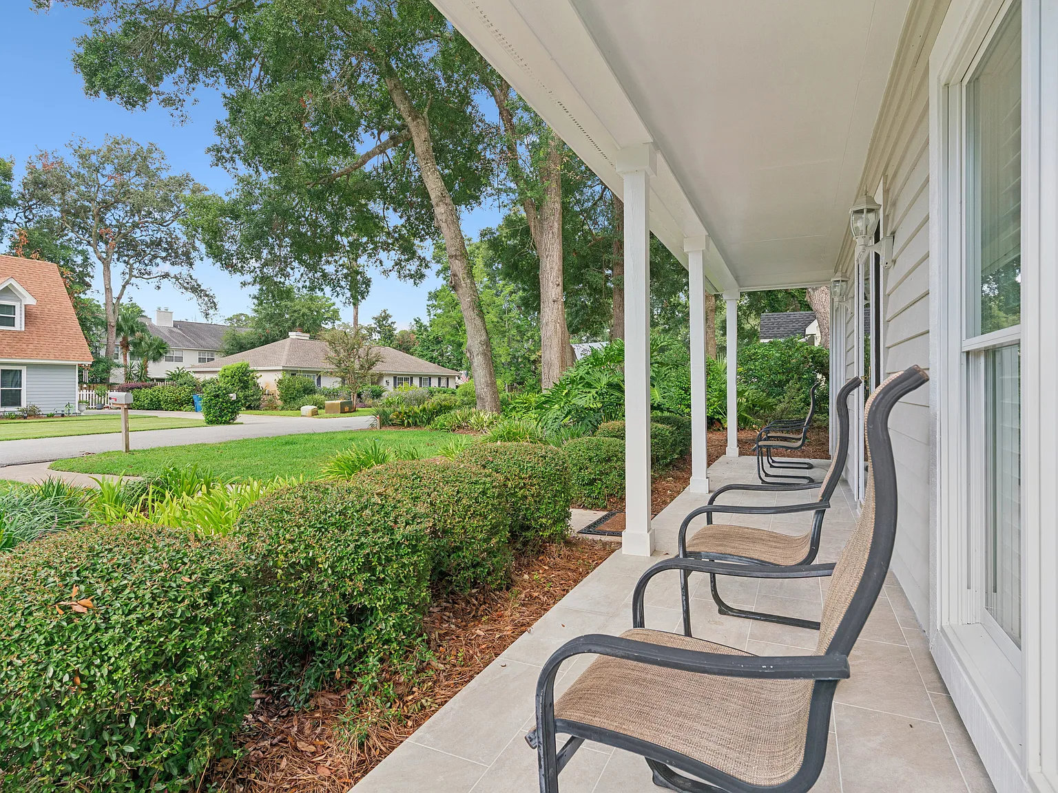 4 bed, 2.5 bath, 1764 sqft, $4,000 — Photo 4